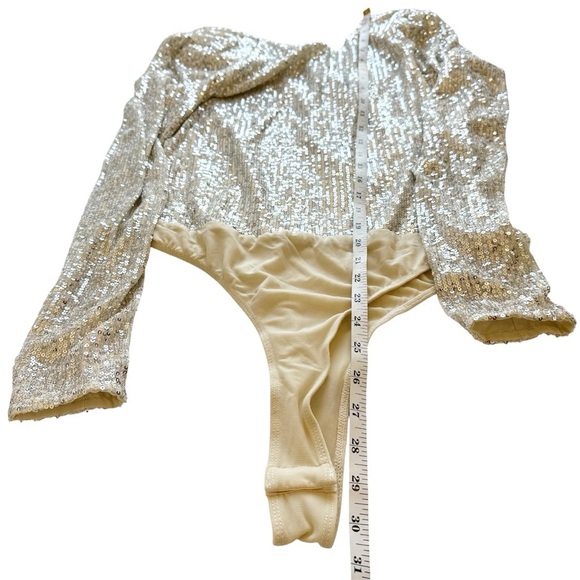Lulus NWT Shimmering Love Silver Sequin Cowl Back Bodysuit Medium Long Sleeve - Picture 8 of 11